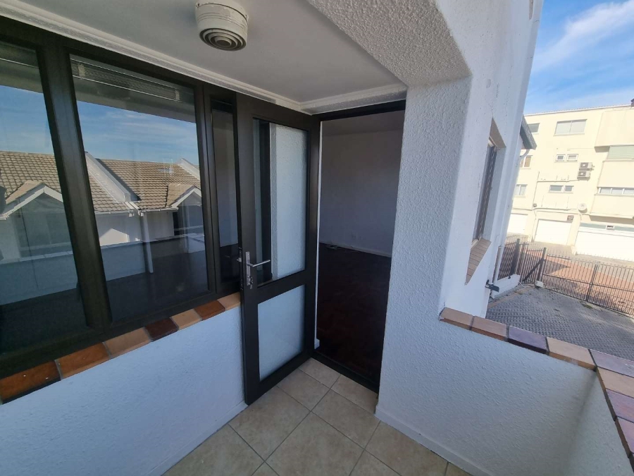 To Let 0 Bedroom Property for Rent in Sea Point Western Cape